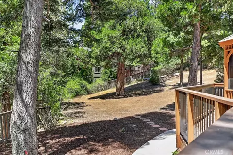 Exterior - 27427 Pinewood, Lake Arrowhead, CA 92352 photo 9 of 21