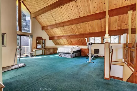 Bedroom - 27427 Pinewood, Lake Arrowhead, CA 92352 photo 3 of 6