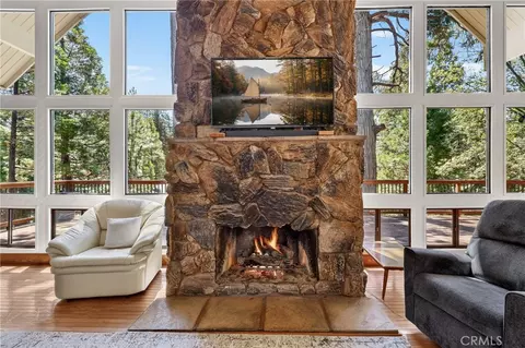 Living - 27427 Pinewood, Lake Arrowhead, CA 92352 photo 4 of 7