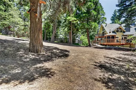Exterior - 27427 Pinewood, Lake Arrowhead, CA 92352 photo 13 of 21