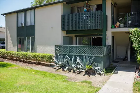 23266 Orange, Lake Forest, CA 92630