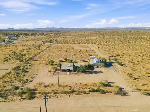 7124 7th St, Phelan, CA 92371
