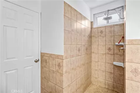 Bath - 11746 Belmont Pl, Chino, CA 91710 photo 3 of 3