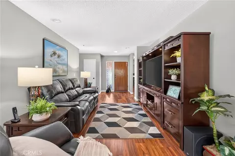 Living - 1410 Bella Vis, Redlands, CA 92373 photo 3 of 3