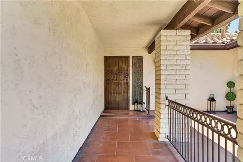 Entry Way - 1410 Bella Vis, Redlands, CA 92373 photo 3 of 4