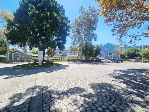12864 Sycamore Village Dr, Norwalk, CA 90650