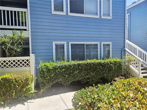 12864 Sycamore Village Dr, Norwalk, CA 90650