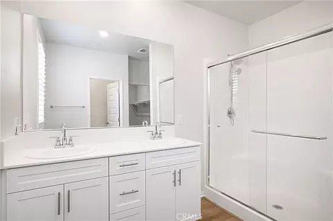 Bath - 40596 Birchfield Dr, Temecula, CA 92591 photo 1 of 2