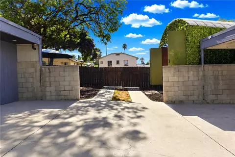 Exterior - 1394 N Raymond, Pasadena, CA 91103 photo 5 of 6