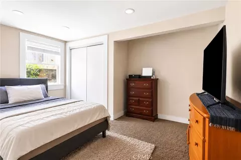 Bedroom - 1394 N Raymond, Pasadena, CA 91103 photo 6 of 8