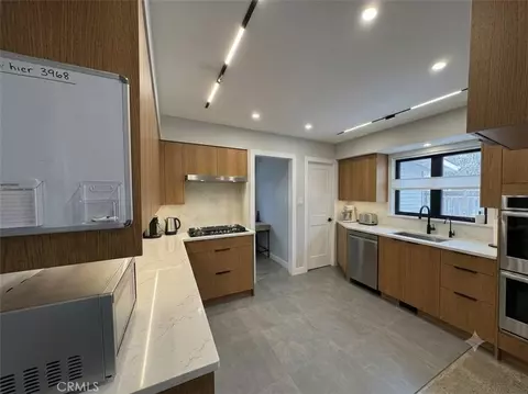 Kitchen - 965 Hazel Ave, San Bernardino, CA 92410 photo 2 of 6
