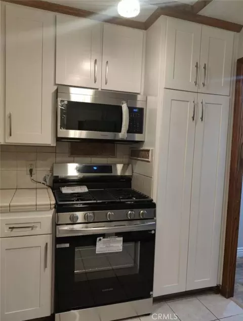 Kitchen - 11692 S Birchbark, Orange, CA 92869 photo 2 of 2