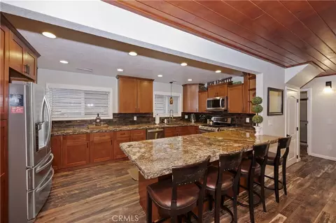 Kitchen - 2001 Shady, Big Bear City, CA 92314 photo 1 of 5
