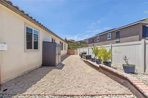 Exterior - 24764 Hidden Hills Dr, Menifee, CA 92584 photo 7 of 9