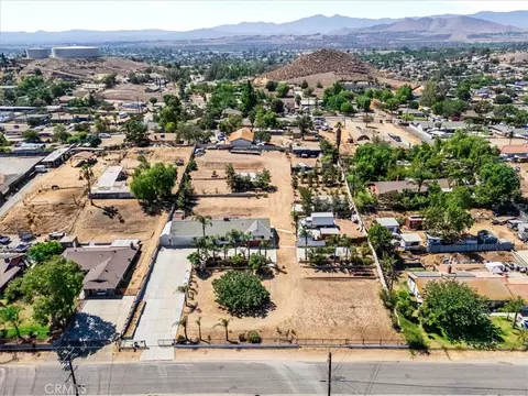 View/Area - 9550 52nd St, Riverside, CA 92509 photo 2 of 7
