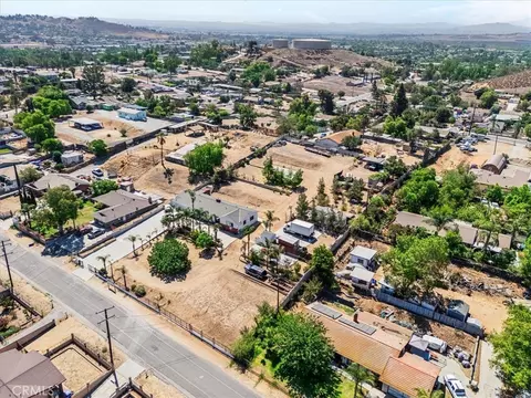 View/Area - 9550 52nd St, Riverside, CA 92509 photo 3 of 7