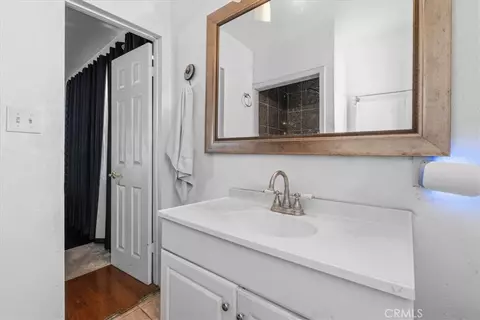 Bath - 9550 52nd St, Riverside, CA 92509 photo 1 of 3