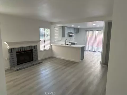 Living - 1476 Keepsake Ln, Perris, CA 92571 photo 2 of 5