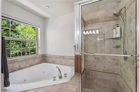 Bath - 330 Burnt Mill Rd, Lake Arrowhead, CA 92352 photo 4 of 5