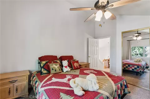 Bedroom - 330 Burnt Mill Rd, Lake Arrowhead, CA 92352 photo 7 of 7