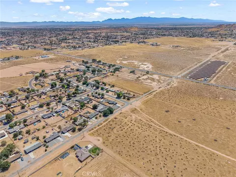View/Area - 16050 Pawnee Rd, Apple Valley, CA 92307 photo 9 of 11