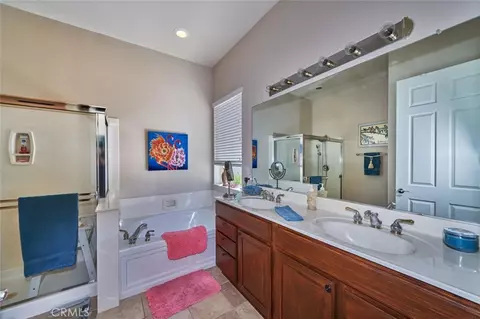Bath - 1001 Blackhawk, Beaumont, CA 92223 photo 1 of 2