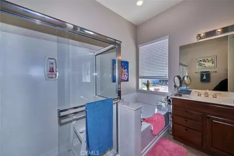 Bath - 1001 Blackhawk, Beaumont, CA 92223 photo 2 of 2