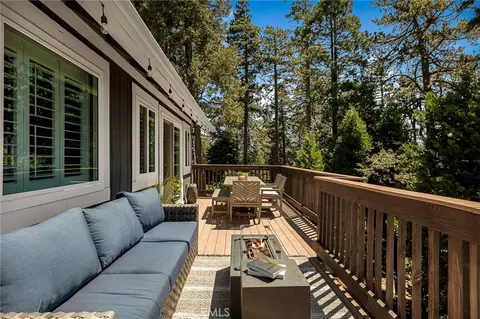 Exterior - 345 Summit Rd, Lake Arrowhead, CA 92352 photo 5 of 12