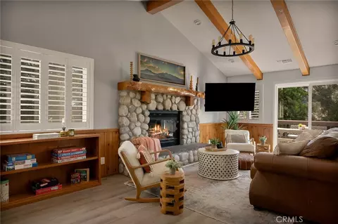 Living - 345 Summit Rd, Lake Arrowhead, CA 92352 photo 2 of 3
