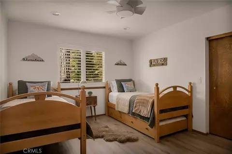 Bedroom - 345 Summit Rd, Lake Arrowhead, CA 92352 photo 2 of 10