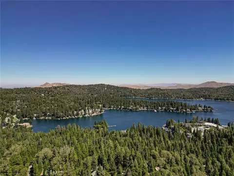 View/Area - 345 Summit Rd, Lake Arrowhead, CA 92352 photo 2 of 3