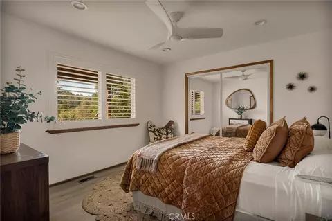 Bedroom - 345 Summit Rd, Lake Arrowhead, CA 92352 photo 7 of 10