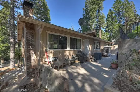 Exterior - 1050 Jungfrau, Crestline, CA 92325 photo 9 of 11