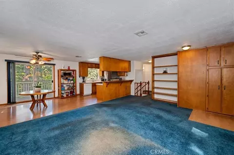 Living - 1050 Jungfrau, Crestline, CA 92325 photo 2 of 4