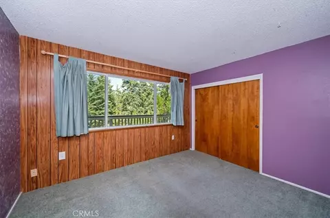 Bedroom - 1050 Jungfrau, Crestline, CA 92325 photo 4 of 7