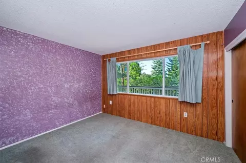 Bedroom - 1050 Jungfrau, Crestline, CA 92325 photo 5 of 7