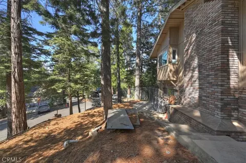 Exterior - 1050 Jungfrau, Crestline, CA 92325 photo 7 of 11