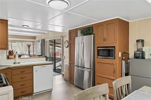 17455 Marygold Ave #9, Bloomington, CA 92316 photo 5