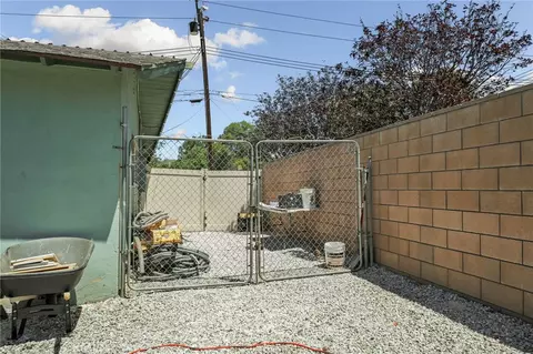 Exterior - 33475 Bodie St, Yucaipa, CA 92399 photo 5 of 6