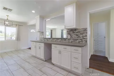 Entry Way - 268 E 45th, San Bernardino, CA 92404 photo 2 of 3