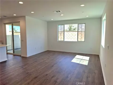 Living - 31367 Trappers Loop, Winchester, CA 92596 photo 1 of 2