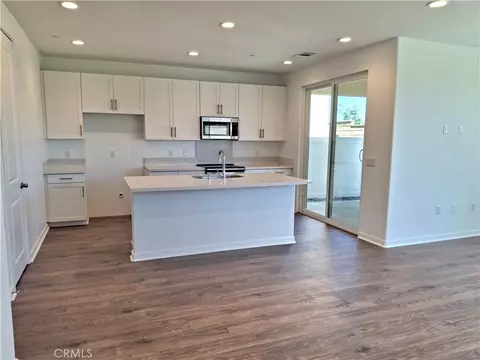 Kitchen - 31367 Trappers Loop, Winchester, CA 92596 photo 2 of 3