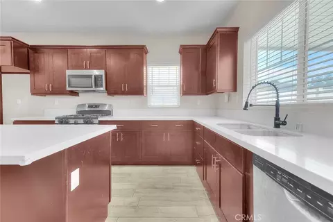 Kitchen - 1616 Constant Trl, San Jacinto, CA 92582 photo 3 of 5