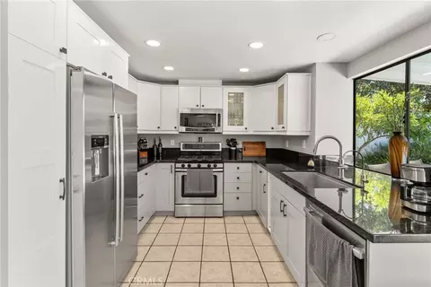Kitchen - 30565 Laramie Ave, Redlands, CA 92374 photo 1 of 4