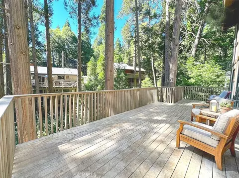 Exterior - 922 Balfrin, Crestline, CA 92325 photo 3 of 4