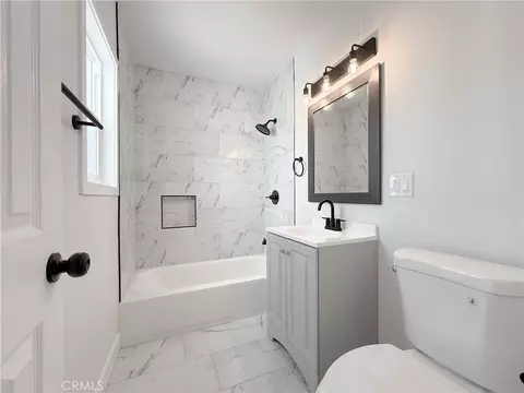 Bath - 1143 E 150th St, Compton, CA 90220 photo 1 of 3
