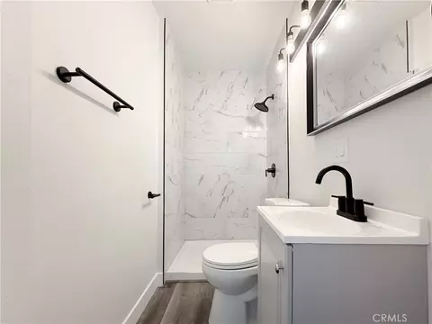 Bath - 1143 E 150th St, Compton, CA 90220 photo 3 of 3