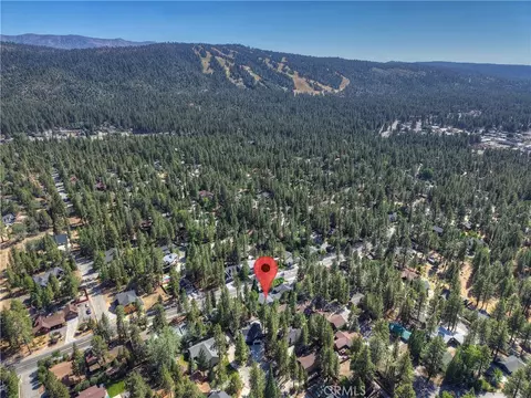 View/Area - 154 Lodgepole Pl, Big Bear Lake, CA 92315 photo 2 of 3
