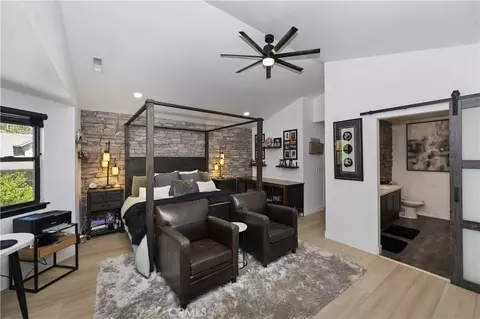 Bedroom - 154 Lodgepole Pl, Big Bear Lake, CA 92315 photo 1 of 10