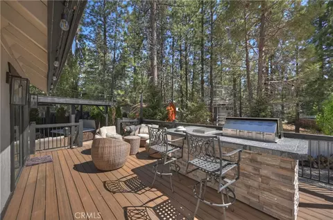 Exterior - 154 Lodgepole Pl, Big Bear Lake, CA 92315 photo 9 of 15
